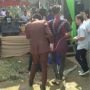Pengantin Pria Ikut Goyang Bareng Biduan, Ekspresi Istri Disorot Bak Cuma Bisa Pasrah