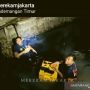 Heboh Petugas Damkar Makan Malam di Got usai Padamkan Api, Videonya Viral!