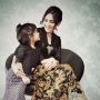 9 Gaya Kebaya Keluarga Ayu Ting Ting, Anggun Bak Bangsawan