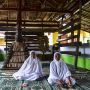 Mengunjungi Masjid Tertua di Maluku