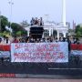 BEM Nusantara Demo Kantor Gubernur Jatim, Tuntut Pesta Ulang Tahun Khofifah Diusut