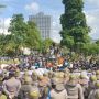 Massa Tolak Penyekatan Suramadu Tak Puas Jawaban Wali Kota Surabaya, Ancam Demo Besar Lagi