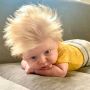 Gemas, Bayi Lucu Ini Punya Rambut Pirang Berantakan Mirip Boris Johnson