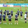 Kirim Sinyal Marabahaya, Pesawat Timnas Jerman Mendarat Darurat di Skotlandia