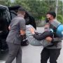 Viral Aksi Kapolres Kulon Progo Gotong Ibu Hamil Pingsan di Jalan, Tuai Pujian Warganet