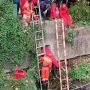 Keasyikan Cari Biawak, Vicky Terjebak di Kolong Got Berjam-jam hingga Lemas
