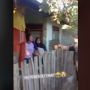 Viral Debt Collector Tak Berkutik Dikeroyok Kumpulan Emak-emak