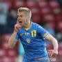 Cara Zinchenko Bungkam Kritik: Bawa Ukraina Cetak Sejarah Lewat Sumbangan Gol dan Assist