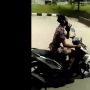 Viral Pria Atraksi Menari di Atas Motor, Publik: Efek Gagal Vaksin Nih!