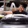 Bikin Salut! Bobon Santoso Masak 60 Kilogram Tuna di Kampung Pemulung