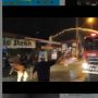 Viral, Pedagang Langgar Aturan PPKM Darurat Disemprot Air Mobil Damkar
