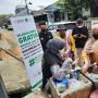 Bantu Pedagang Kecil Terdampak PPKM Mikro, Dompet Dhuafa Lampung Borong Dagangan