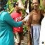 Takut Jarum Suntik, Bapak Ini Sampai Diikat di Pohon Pisang