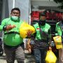 Asyik, Ojek Online Dapat Sembako Gratis Usai Divaksin
