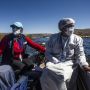 Tim Medis Datangi Suku Pribumi Peru di Danau Titicaca untuk Vaksinasi