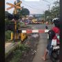 Honda Revo Bikin Pengguna Jalan Kecele di Perlintasan Kereta Api, Ini Sebabnya