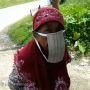 Viral Lagi, Cara Nenek Ini Pakai Masker Bikin Makan Warganet Tersedak