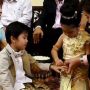 Ya Ampun! Dua Bocah 6 Tahun Kembar Sedarah Dinikahkan Keluarganya Sendiri