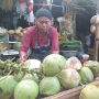 Penjual Kelapa di Semarang Panen Rejeki saat Pandemi, Satu Hari Bisa Laku 125 Buah