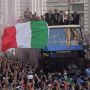Juara Euro 2020, Ribuan Fans Turun ke Jalan Sambut Timnas Italia