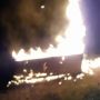 Viral Warga Kepung Ambulans, Ambil Paksa Jenazah Covid-19 Lalu Bakar Peti Mati