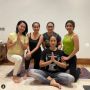 9 Potret Kompaknya Pemain Ikatan Cinta saat Yoga, Fara Shakila Tak Mau Kalah