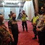 Ngeyel! Resepsi Nikahan Perangkat Desa Mojokerto Disetop, Tamu Undangan Dibubarkan