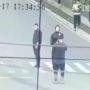 Asyik! Jalan Ditutup Akibat PPKM Darurat, Pasangan Ini Pamer Foto Prewedding di Jalan Raya
