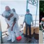 Viral Polisi Gendong Pasien Covid-19 ke RS, Lewati Sungai Pakai Perahu