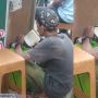 Viral Pria Bertato Diam-diam Baca Al Quran saat Berjualan, Jadi Tamparan Publik