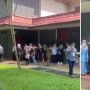 Terekam Pesta Durian di Pusat Vaksin Malaysia, Polisi Langsung Turun Tangan