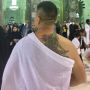 Ini Reaksi Orang di Mekkah Lihat Pria Penuh Tato Tawaf Keliling Kakbah