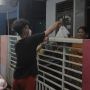 Pembagian Daging Kurban dari Rumah ke Rumah