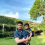 Papa Idaman Banget, Intip 8 Potret Chef Arnold Momong Anak