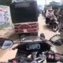 Aksi Pemotor Naik Moge saat Bikin Vlog Jadi Sorotan, Berasa Kendaraan Prioritas