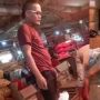 Viral! Ada Sosok Pria Mirip Sule di Pasar, Netizen: Lebih Ganteng Ini