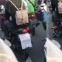Demi Sang Istri, Suami Tempelkan Pesan di Belakang Motor, Isinya Menyentuh