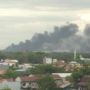 Asap Hitam Tebal Terlihat di Langit Kota Makassar, Warga Panik