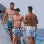 Sewa Kapal Pesiar Mahal, Messi Liburan Bareng Suarez dan Fabregas di Ibiza