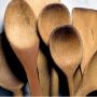 Peduli Lingkungan jadi Alasan Kafe Ini Cuma Sediakan Alat Makan dari Kayu