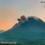 Masih Erupsi, sejak Pagi Gunung Merapi Semburkan 2 Kali Awan Panas hingga 2 Km