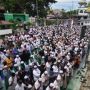 Puluhan Ribu Umat Islam Salat Jenazah untuk Ketua Utama Alkhairaat Habib Sayyid Saggaf
