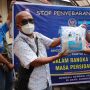 Anggota DPR Asal Sumbar Sebar Paket Sembako untuk Warga dan Wartawan Terdampak Pandemi