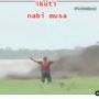 Pria Ini Sesumbar Bisa Belah Lautan Layaknya Nabi Musa, Endingnya Malah Bikin Ngakak