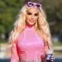 Model Cantik Ini Ingin Ciptakan Pasukan Barbie lewat Kloning, Tujuannya Mulia