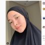 Muncul Tanpa Makeup, Wajah Berjerawat Nissa Sabyan Jadi Sorotan