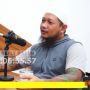Jadi Mualaf, Mantan Gitaris Dewa Belajar ke Ustad Adi Hidayat dan Khalid Basalamah