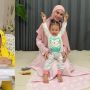 Masya Allah! 5 Foto Kartika Putri Urus Anak Habib Usman bin Yahya