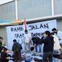 Protes PPKM, Komunitas Rambu Jalan Gelar Pasar Gratis