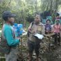 Komnas HAM Temui Warga Kampung Sasawa Papua yang Menetap di Hutan karena Konflik